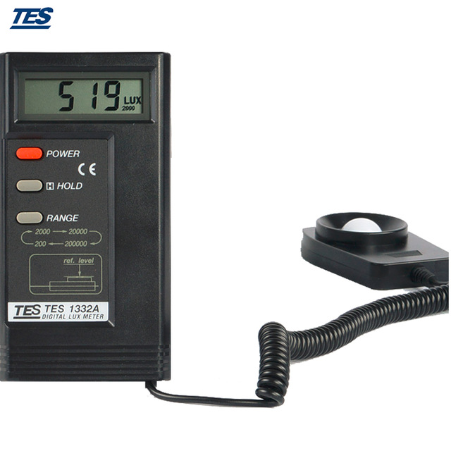 TES 1332A LIGHT METER/LUX METER